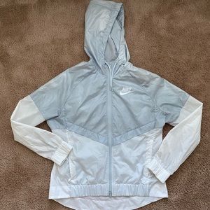 Women’s Nike Windbreaker Silver and White